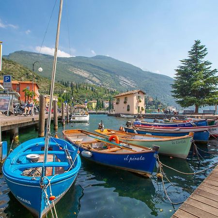 Paulie Apartment Riva del Garda Exterior foto