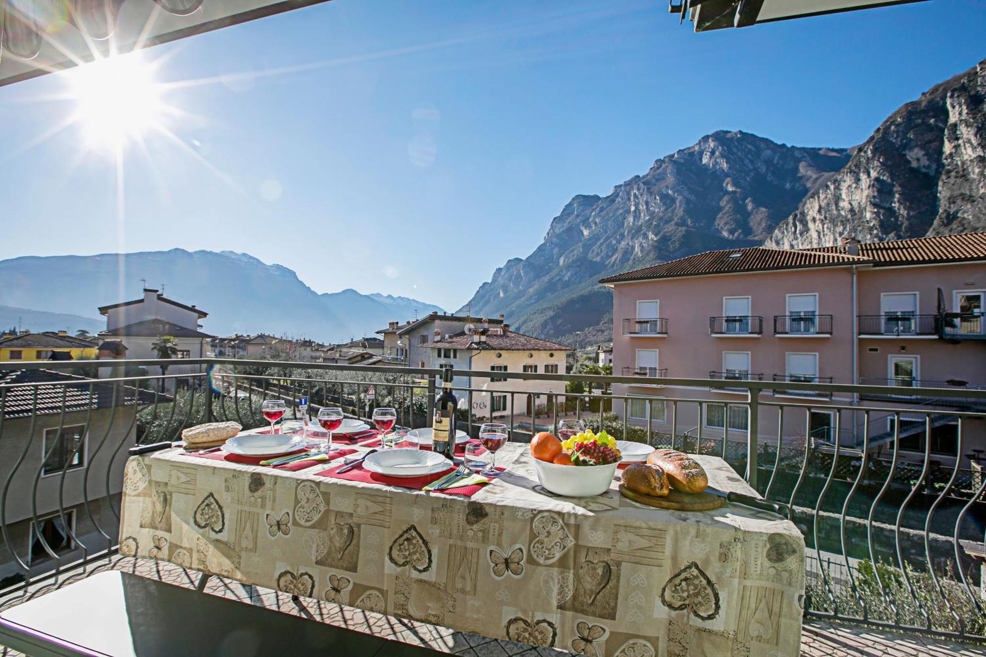 Paulie Apartment Riva del Garda Exterior foto